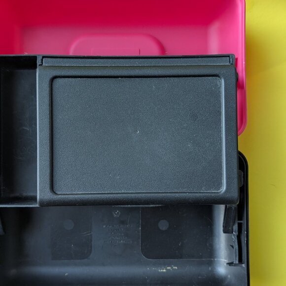 Vintage 90s Caboodles Makeup Case Pink & Black Geometric Logo Plastic Train Case - Picture 8 of 9